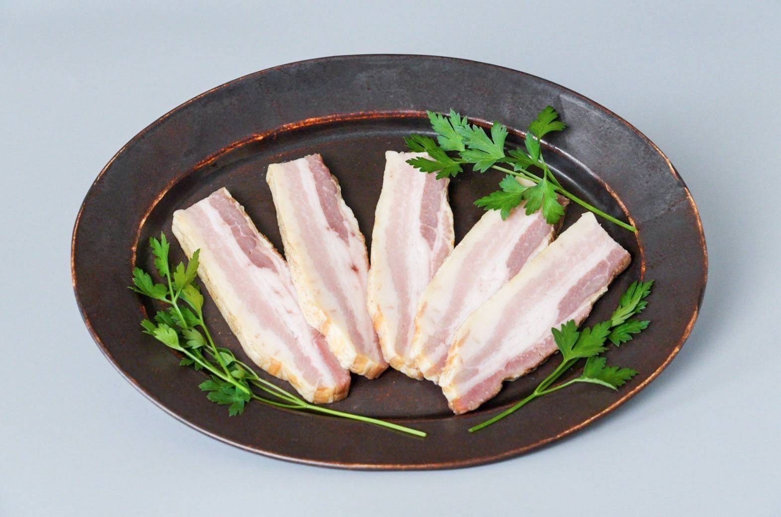 Arcozzoo bacon, sliced